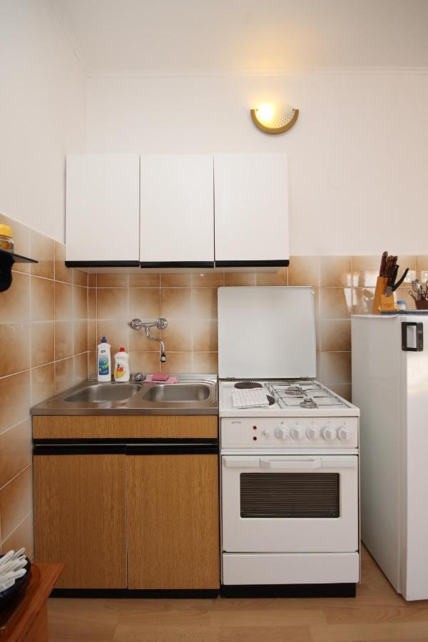 Apartments With A Parking Space Starigrad, Paklenica - 6431 المظهر الخارجي الصورة