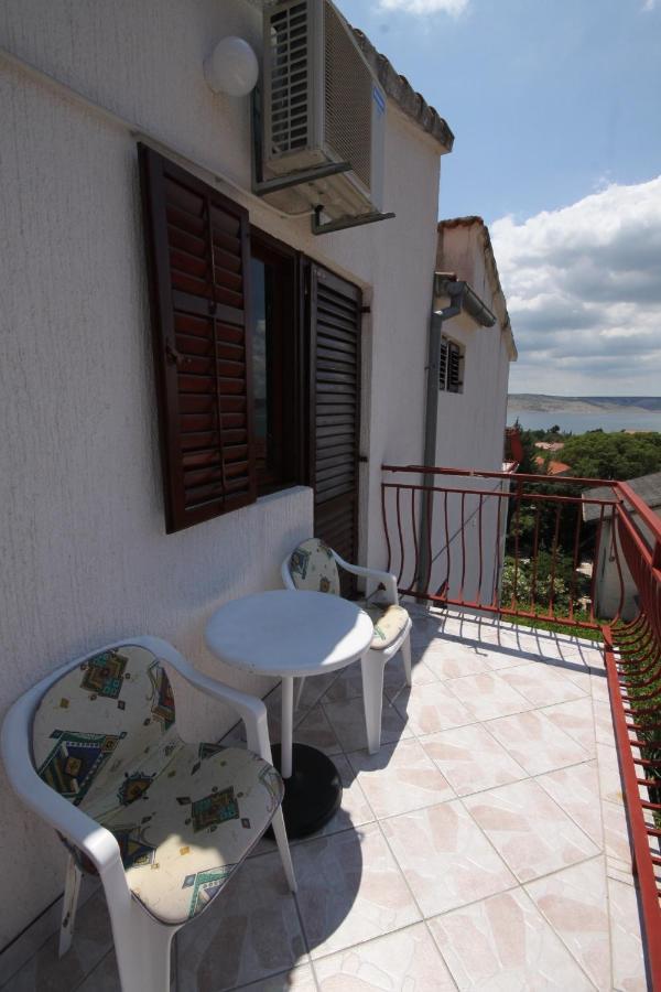 Apartments With A Parking Space Starigrad, Paklenica - 6431 المظهر الخارجي الصورة